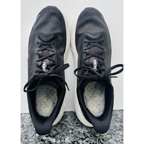 Hoka One One Arahi 7 Shoes Mens 12D Black 1147850 BWHT main image 3